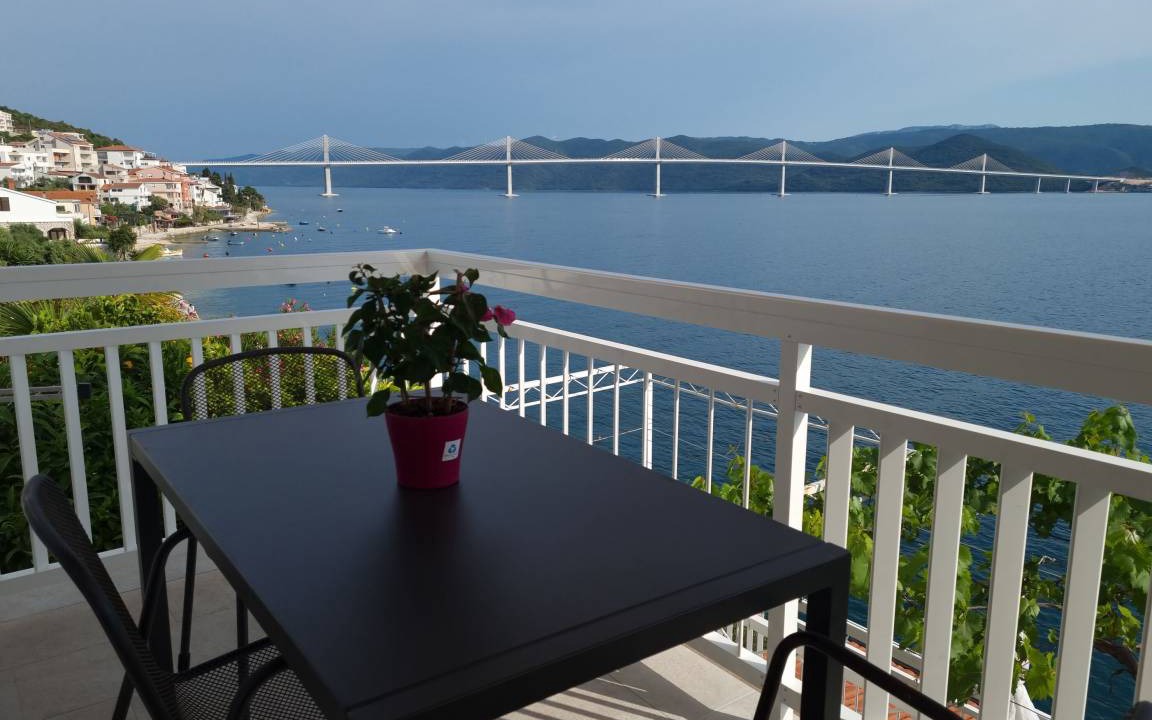 Komarna Apartment | 75 m² Apartment ∙ 2 bedrooms ∙ 5 guests