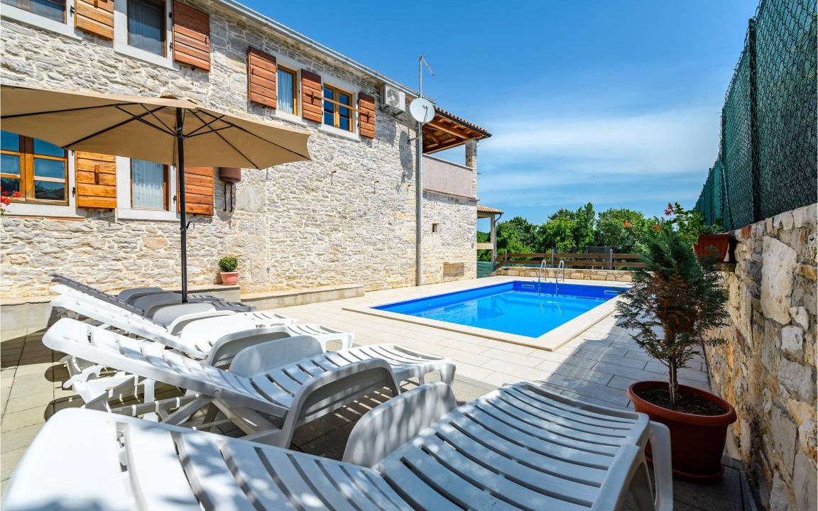 Zminj House | 75 m² House ∙ 2 bedrooms ∙ 6 guests