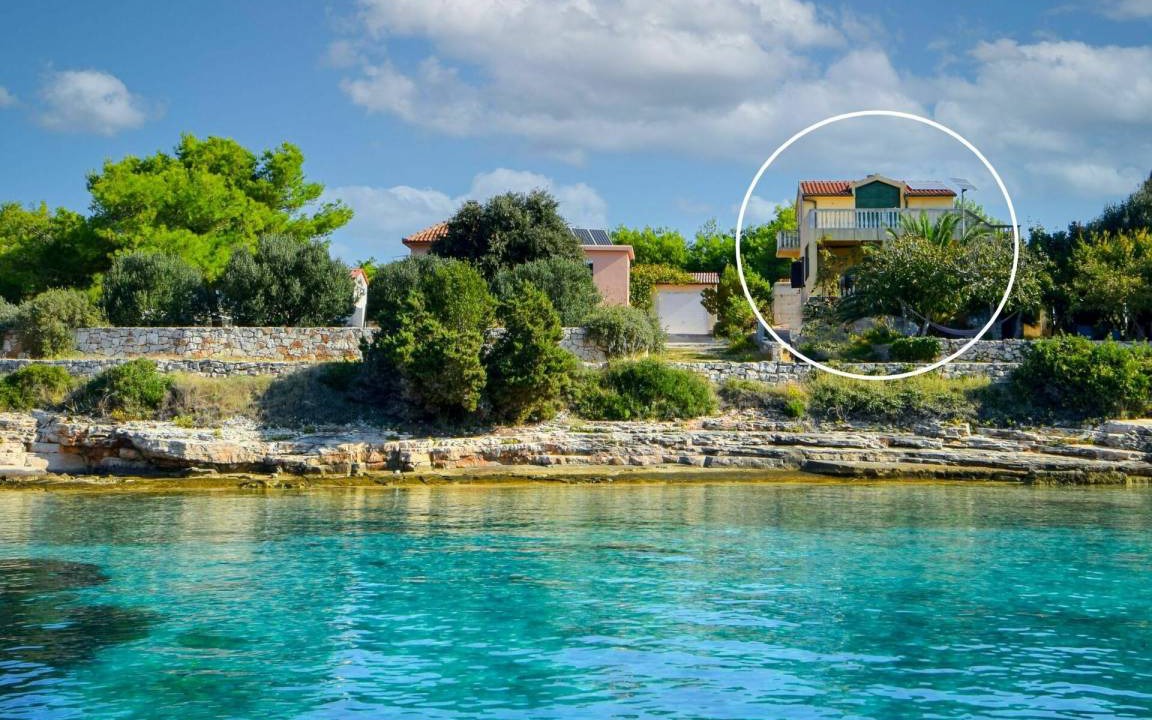 Zirje Other | 80 m² Accommodation ∙ 4 bedrooms ∙ 8 guests
