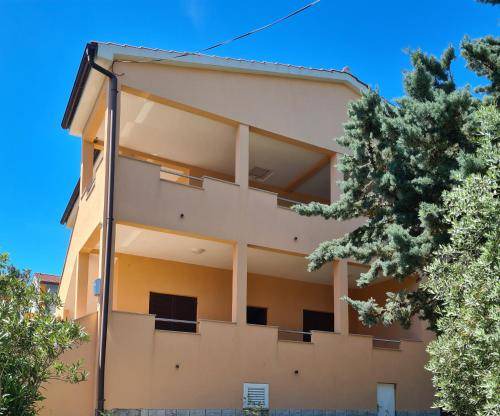 Obrovac Apartment | 80 m² Apartment ∙ 2 bedrooms ∙ 7 guests