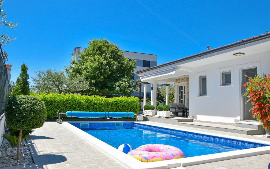 Kastel Novi House | 85 m² House ∙ 2 bedrooms ∙ 4 guests