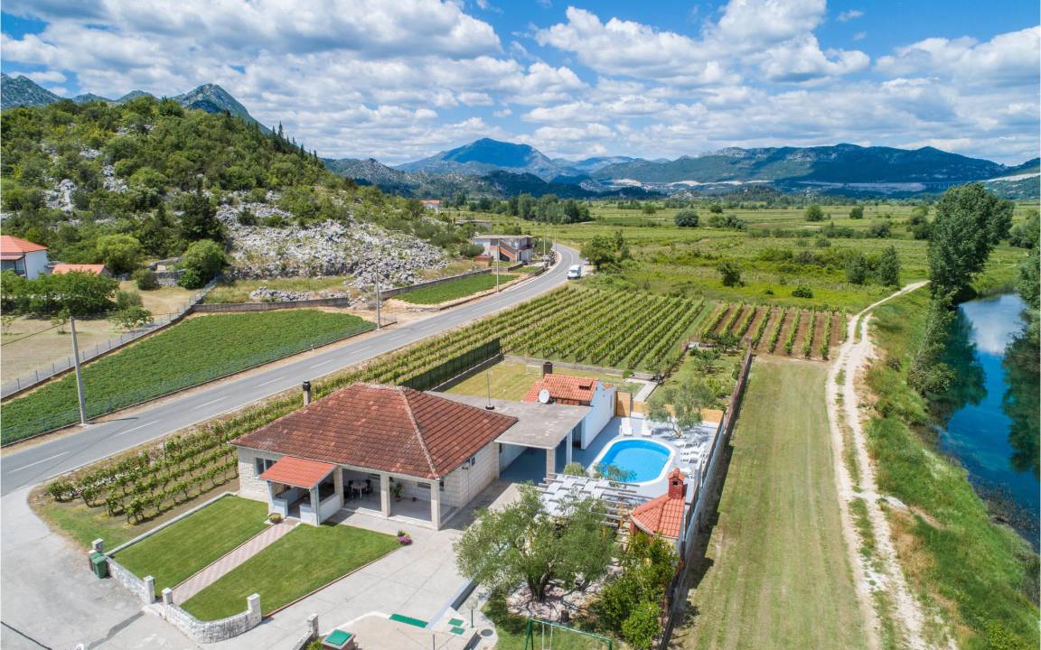 Stasevica House | 90 m² House ∙ 2 bedrooms ∙ 6 guests