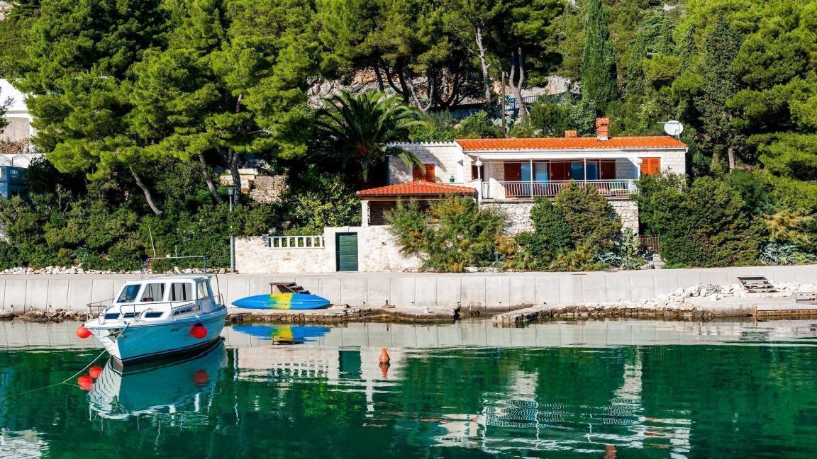 Klek House | 90 m² House ∙ 3 bedrooms ∙ 6 guests