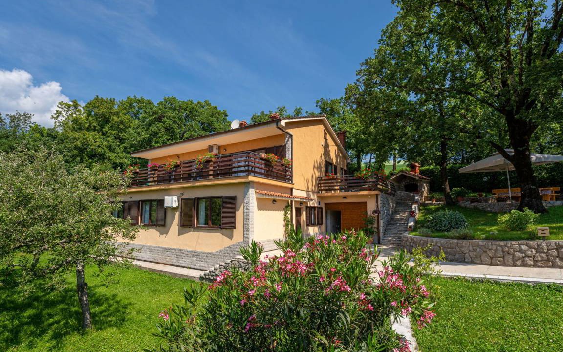Mihotici Apartment | 97 m² Apartment ∙ 2 bedrooms ∙ 5 guests