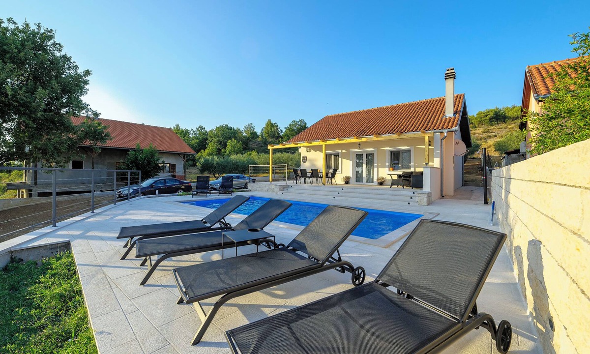 Skradin House | A Dreamy View Near Krka National Park