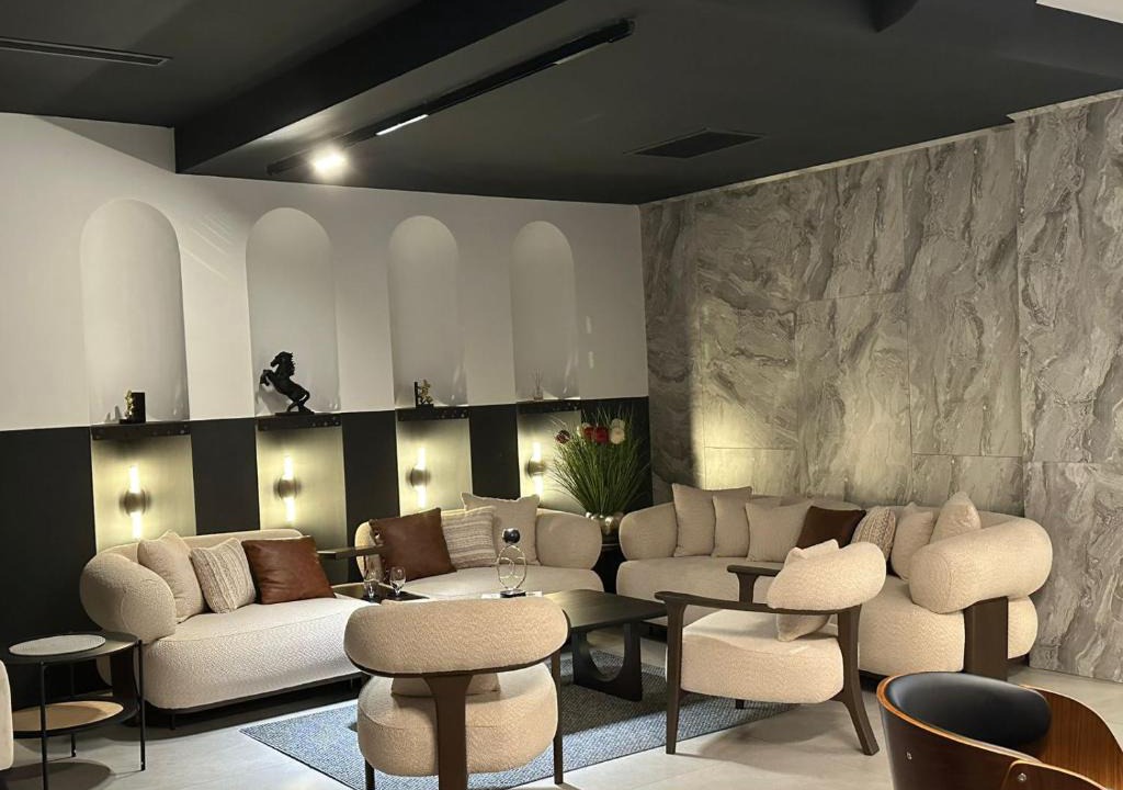 Mitrovicë Hotel | Ador Hotel North Mitrovica