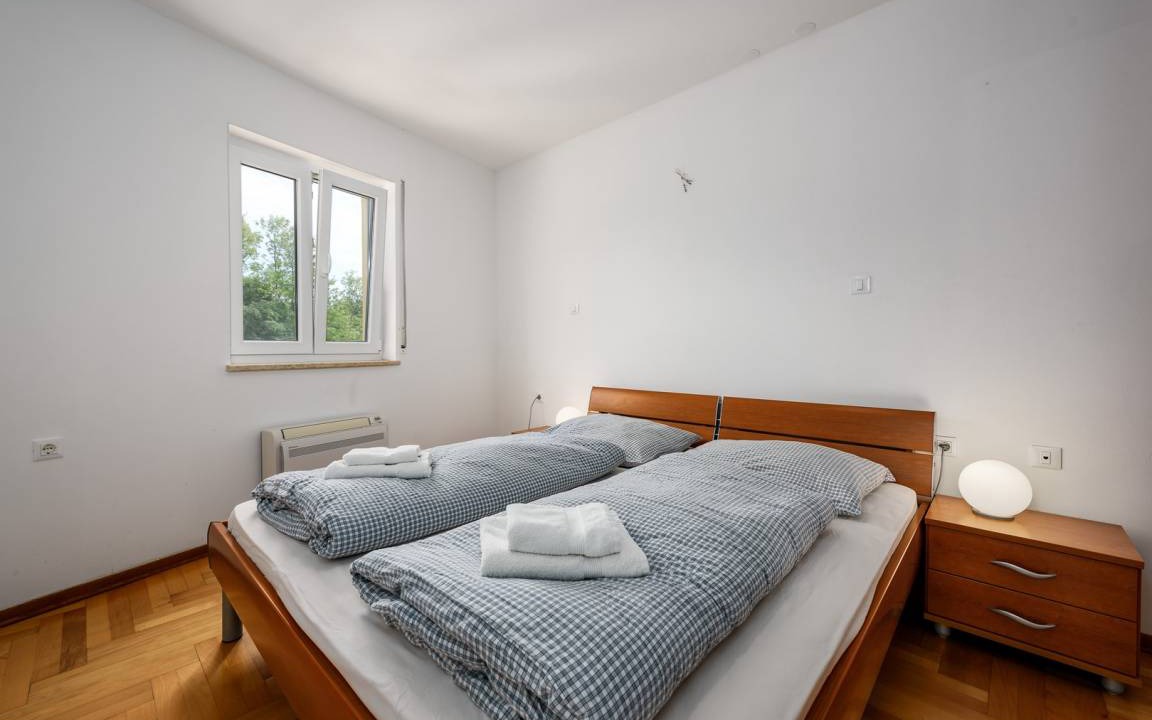 Monterol Apartment | ADRIA house with apartments / Adria APARTMENT B5