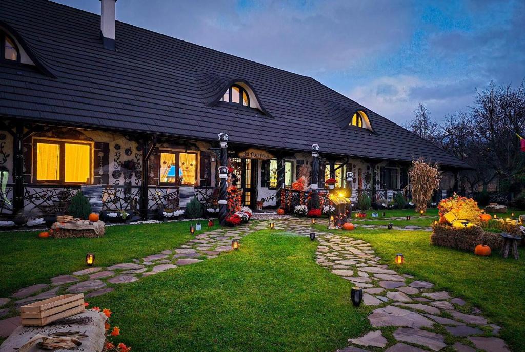 Bran House | AGI TRADIȚIONAL 5 MARGARETE Guesthouse near Bran Castle - Transylvania