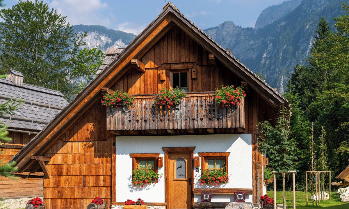 Ukanc Ski Chalet | ALPIK Chalets - Bohinj - Chalet ZLATOROG - Mountain&River view, Fireplace, Sauna
