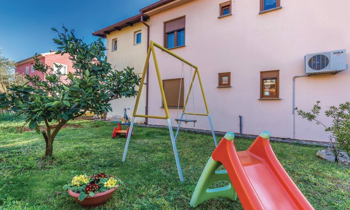 Fazana Apartment | Amazing apartment in Fazana with WiFi