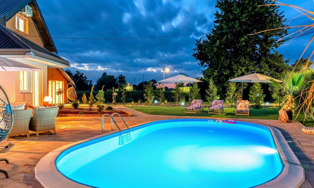 Gola House | Amazing home in Koprivnica with private swimming pool, can be inside or outside