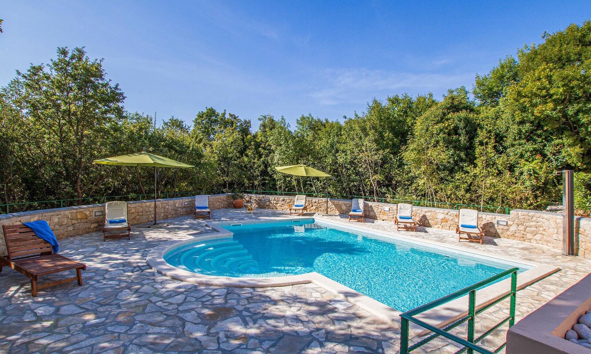 Stanisovi House | Amazing home in Koromacno with WiFi