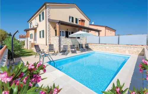 Lovrecica House | Amazing Home In Lovrecica