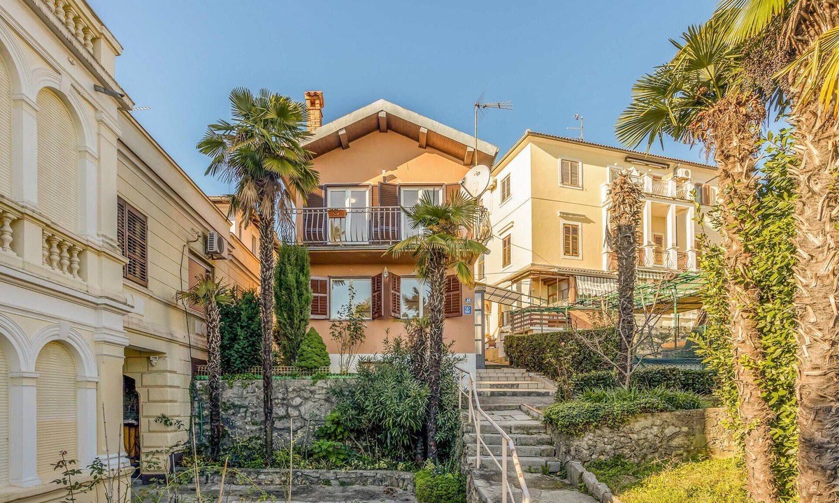 Opatija House | Amazing home in Opatija with WiFi