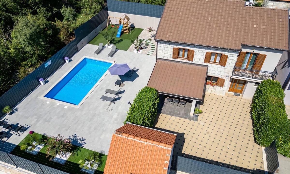 Imotski House | Amazing home in Vinjani donji