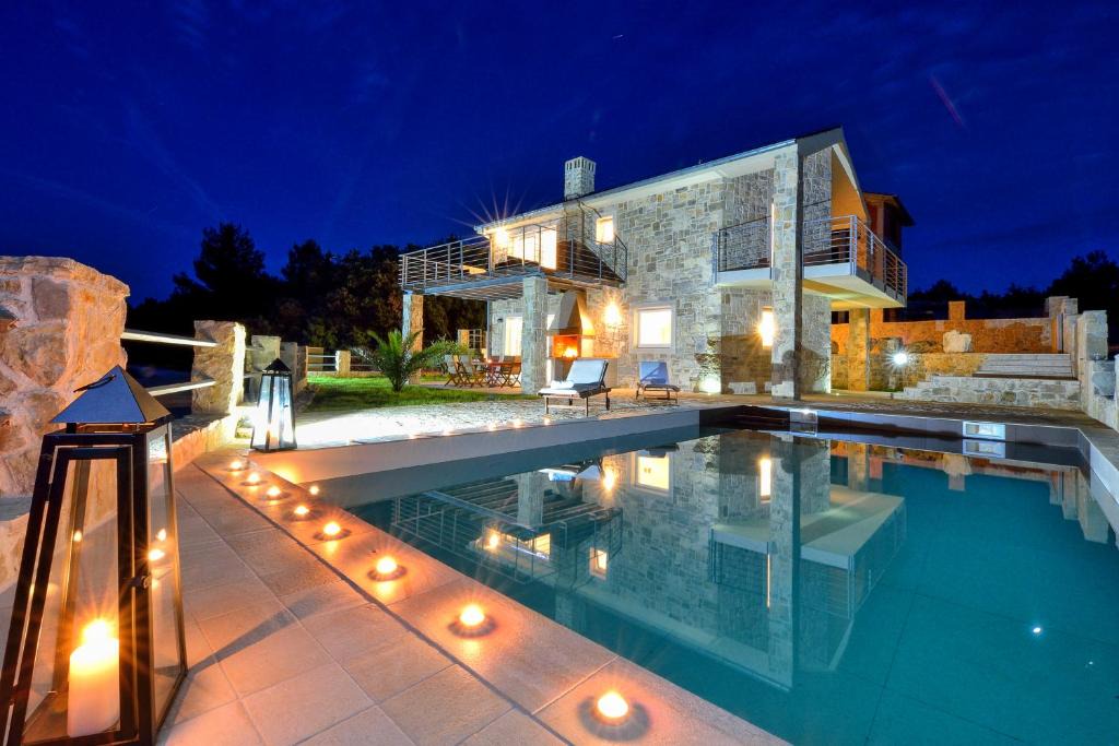 Zaton Villa | Amazing Villa Ele