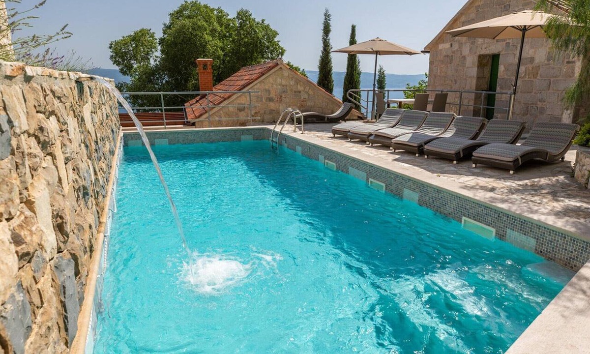 Borak House | Amazing villa in Omiš with private pool