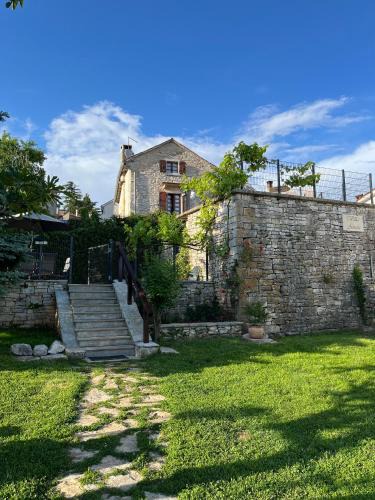 Municipality of Zminj House | Aneta authentic Istrian House with pool & garden - Pet Friendly