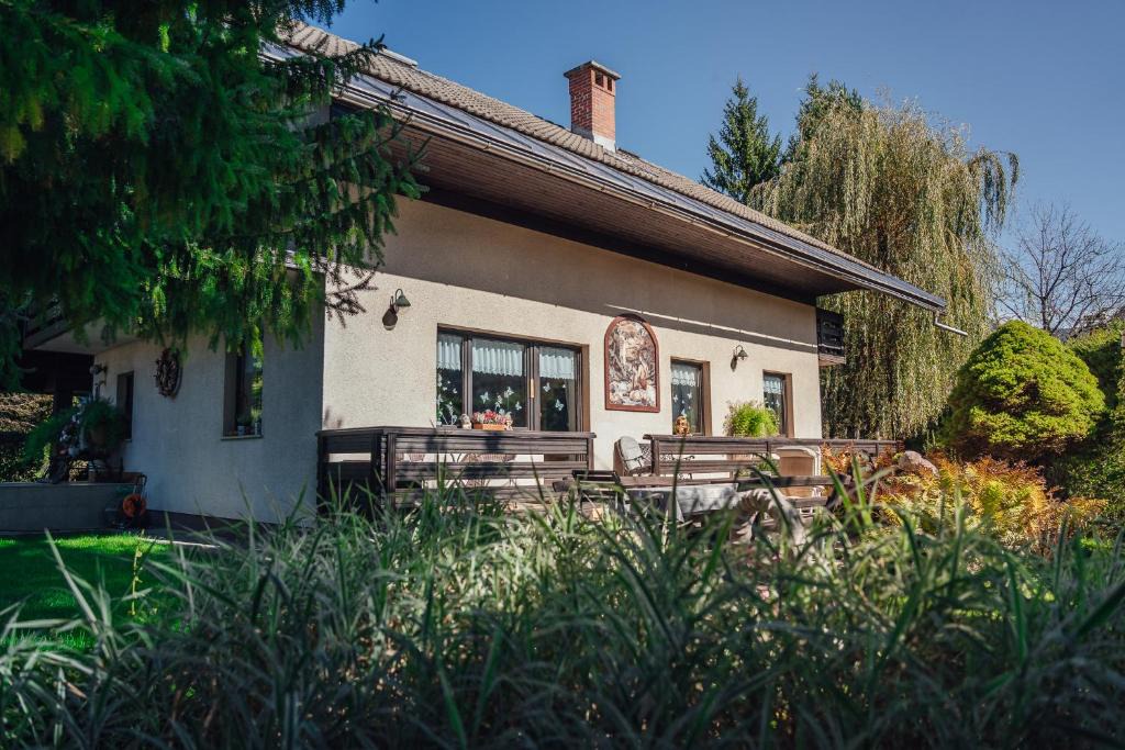 Mojstrana Apartment | Apartma BOROVC