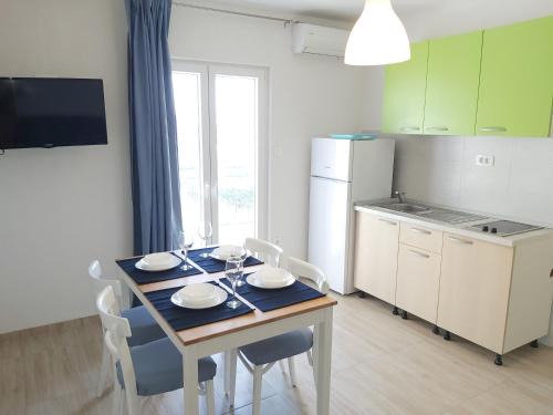 Gradac Apartment | Apartman Ariana