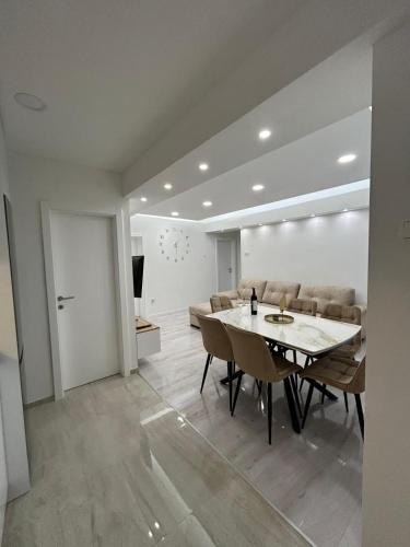 Siroki Brijeg Apartment | Apartman Marijanović Široki Brijeg