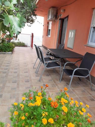 Karlobag Apartment | Apartman Marino- autentični domaćinski smještaj