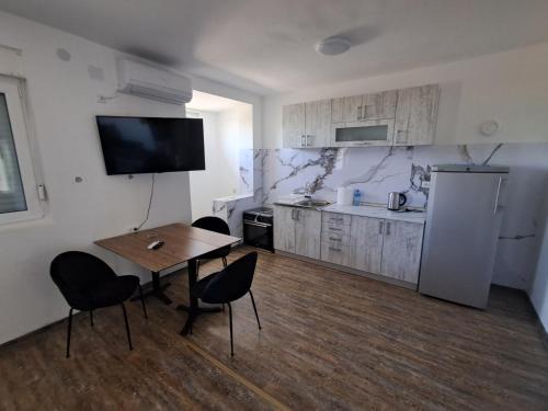 Bodani Apartment | Apartman Oaza mira-Titova vila-Ergela Karadjordjevo