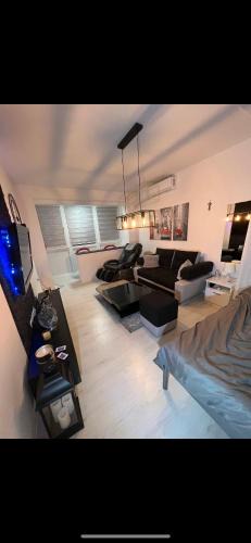 Zupanja Apartment | Apartman Paola - massage chair- 0-24 self check IN OUT- Županja