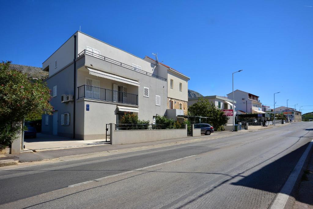 Podstrana Apartment | Apartmani Šuto