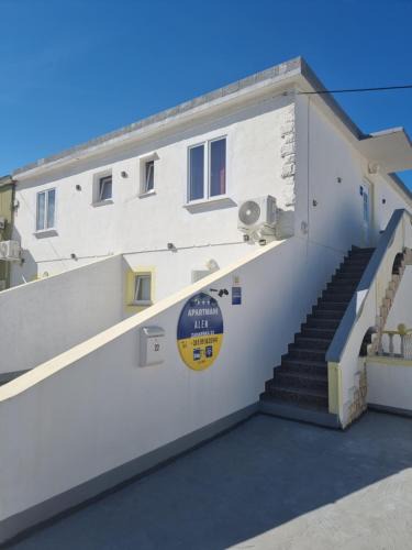 Dinjiska Apartment | APARTMANI ALEN
