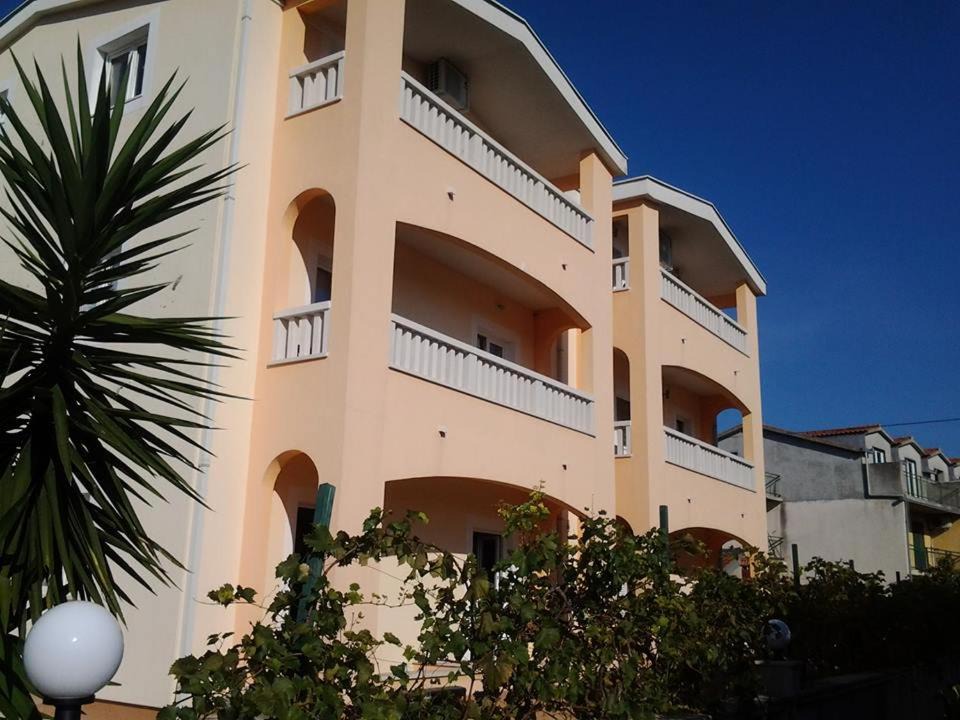 Sucuraj Apartment | Apartmani Raueiser