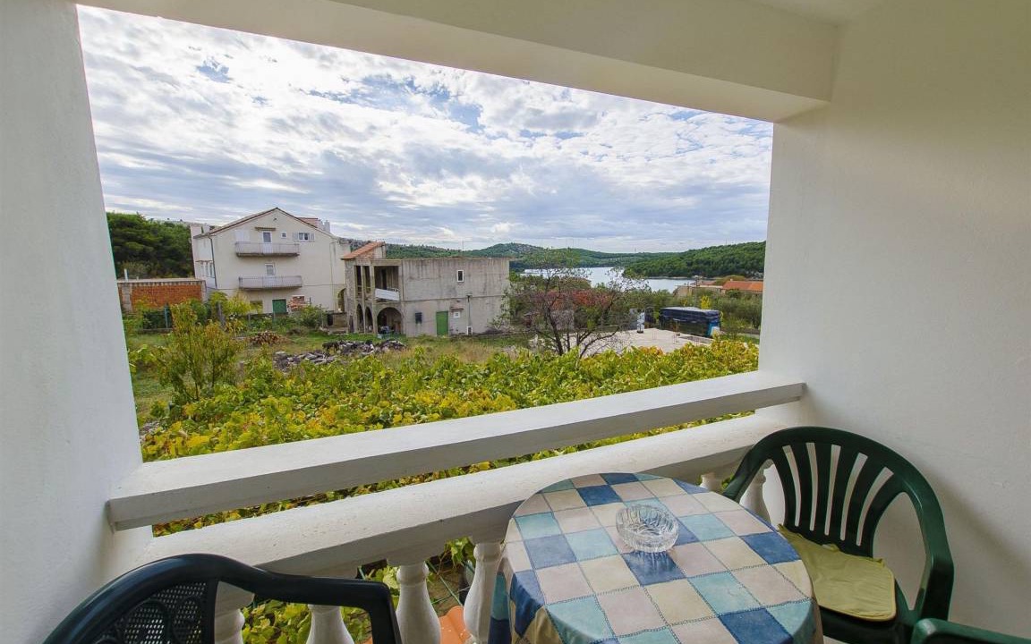 Jadrtovac Apartment | Apartment ∙ 2 bedrooms ∙ 5 guests