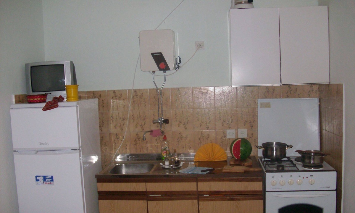 Stomorska Apartment | Apartment Bob - 10m from the sea A1-Lorena 6(5) - Stomorska, Island Solta, Croatia