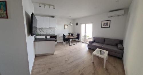 Mejasi Apartment | Apartment By the Mall