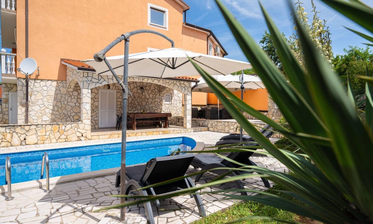 Vinez Apartment | Apartment Fortuna 2 by Interhome