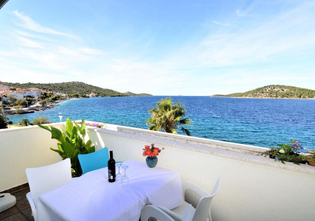 Razanj Apartment | Apartment Galeb - ROZ102 by Interhome