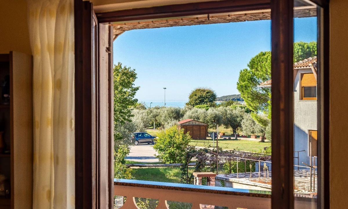 Valbandon Apartment | Apartment in Fažana with Barbecue and Terrace
