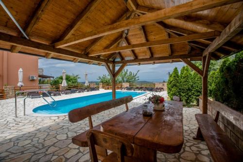 Mundanije Apartment | Apartment in Mundanije with Seaview, Terrace, Air condition, WIFI (3748-1)