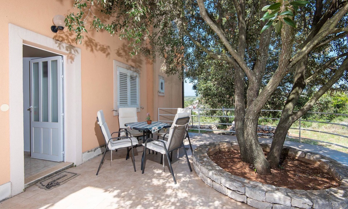 Loviste Apartment | Apartment Ivona (35247-A1) - Loviste