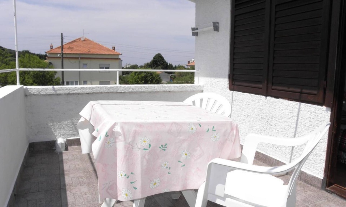Susica Apartment | Apartment Kuce - 150m from the beach with parking: SA2(2) - Susica, Island Ugljan, Croatia