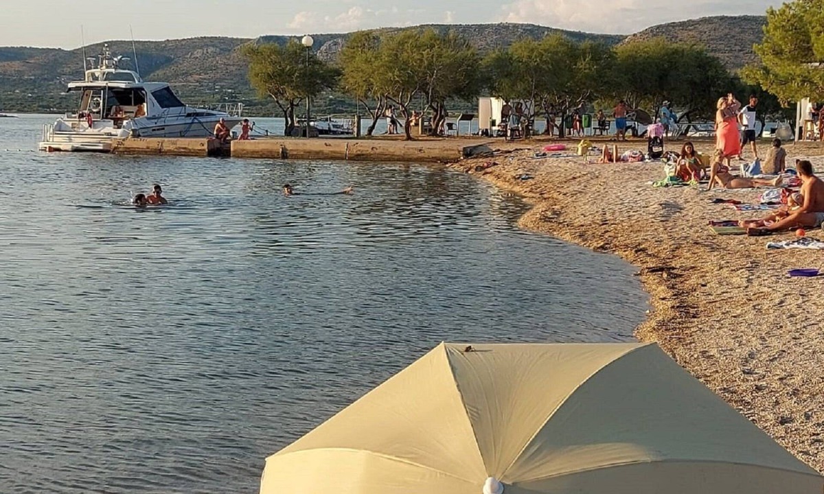 Jadrtovac Apartment | Apartment Luka