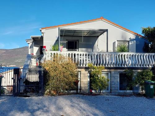 Donji Karin Apartment | Apartment Monika