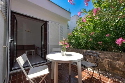 Kolanjski Gajac Apartment | Apartment Nevenka
