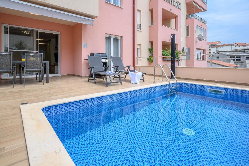 Vrpolje Apartment | Apartment Relax 001 with pool