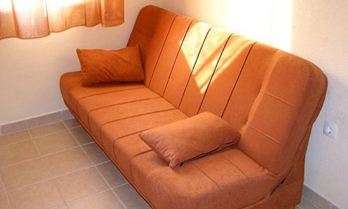 Slatine Apartment | Apartment Stipan - 80 m from sea : A1(2) - Slatine, Island Ciovo, Croatia