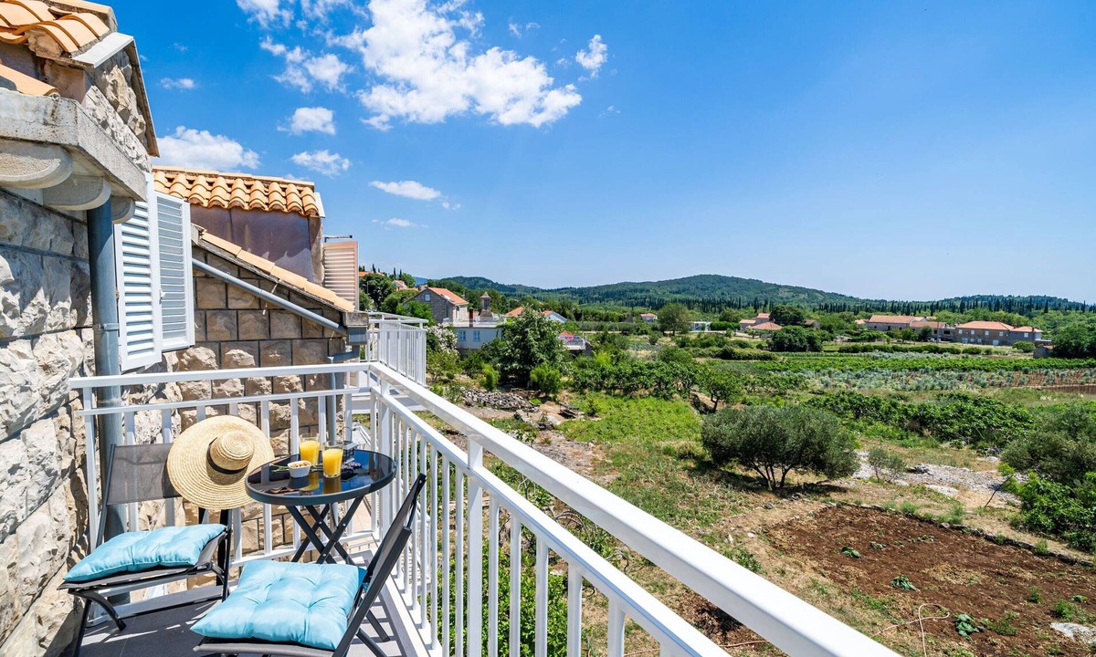 Cilipi Apartment | Apartments Amalija - Two Bedroom Apartment with Balcony and Sea View