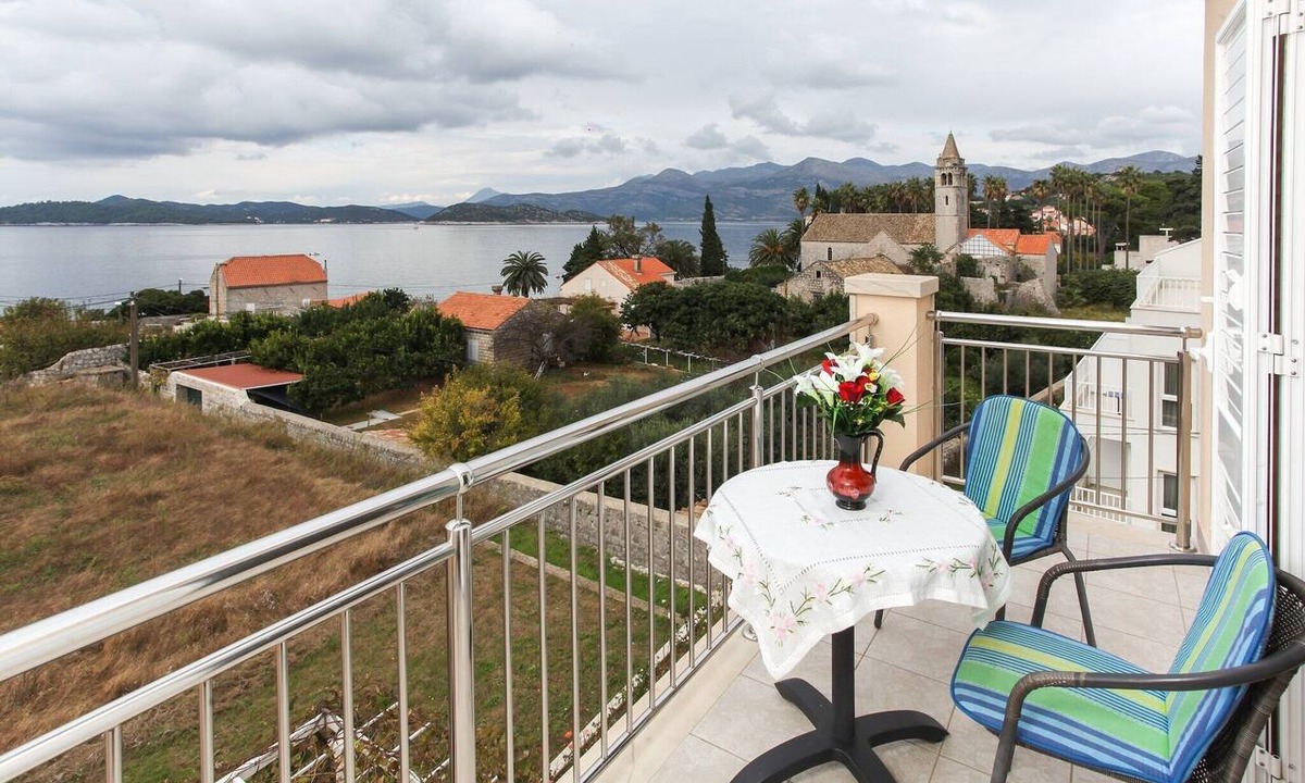 Lopud Island Apartment | Apartments Ana Lopud - One-Bedroom Apartment with Balcony and Sea View - 4 (2 floor)