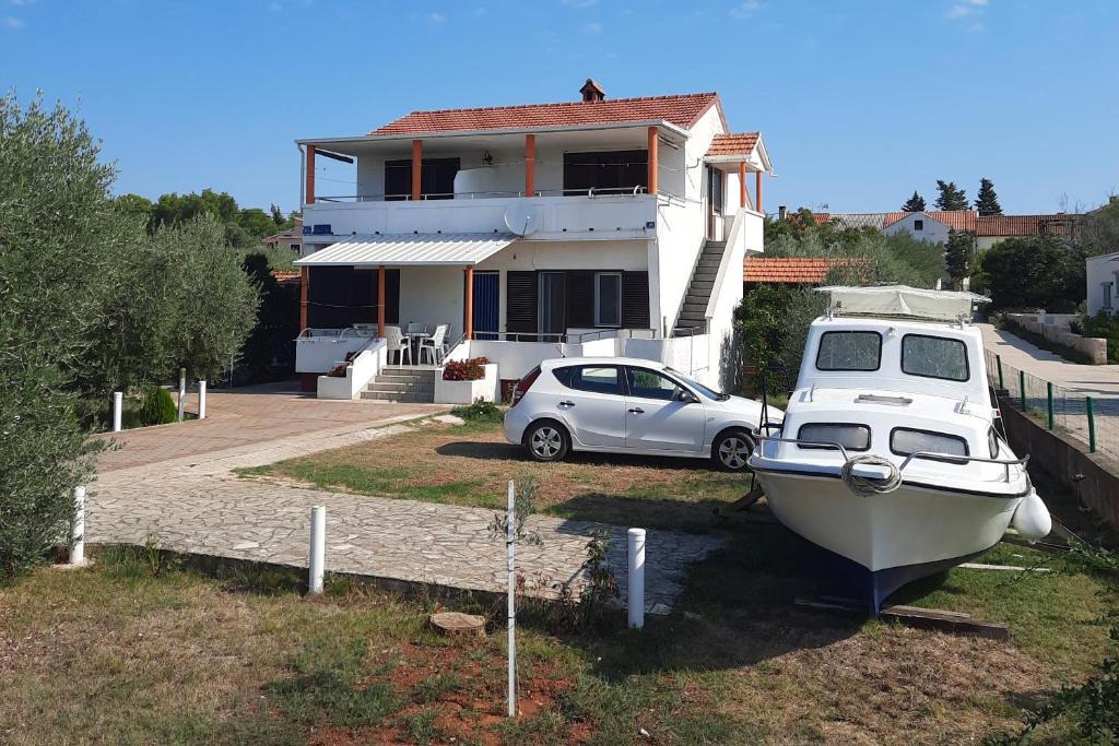 Susica House | Apartments and rooms with parking space Susica, Ugljan - 8265