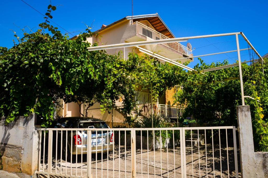 Trogir Apartment | Apartments Andoria