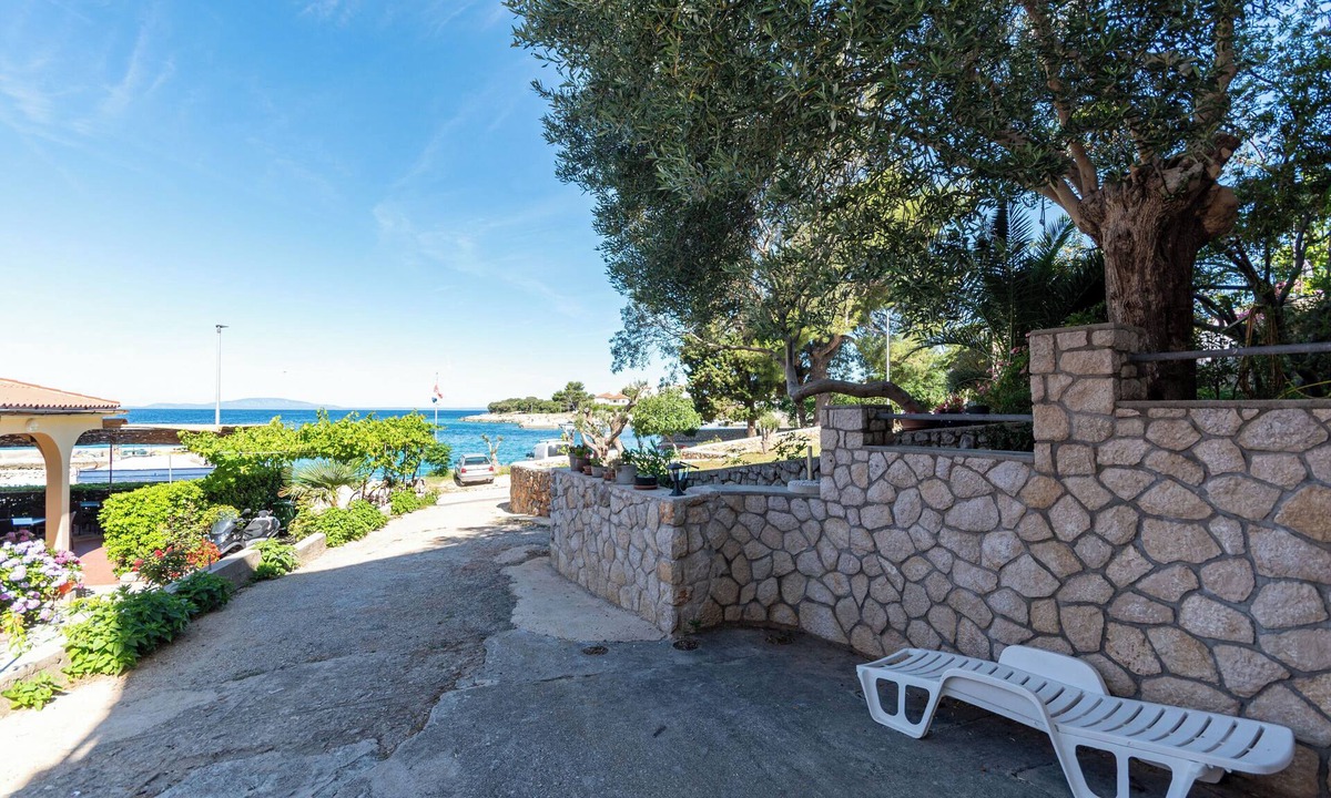 Jakisnica Apartment | Apartments Beachfront Jakišnica (122481-A1) - Jakisnica
